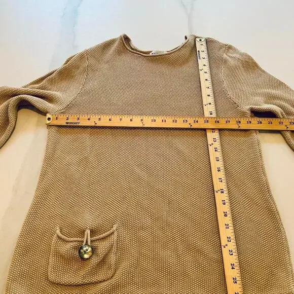 Vintage Tan long sleeve sweater with cute pocket mother of pearl button detail - Picture 8 of 8